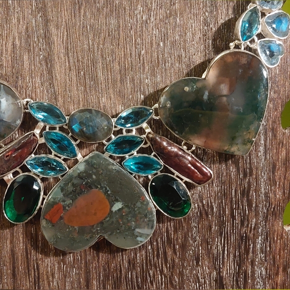 Heliotrope Bloodstone Heart Statement Necklace - Picture 3 of 9